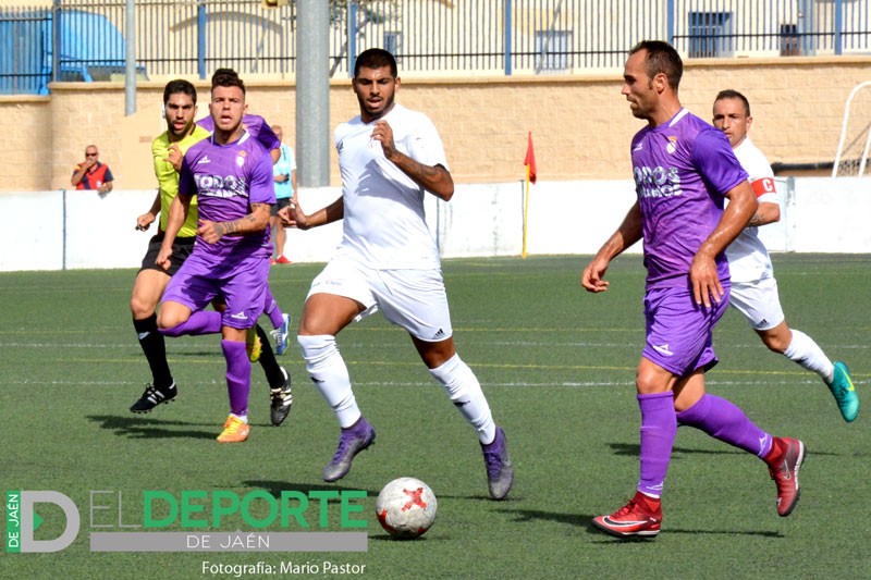 El Real Jaén presentará este miércoles a Juan Carlos y a Arellano