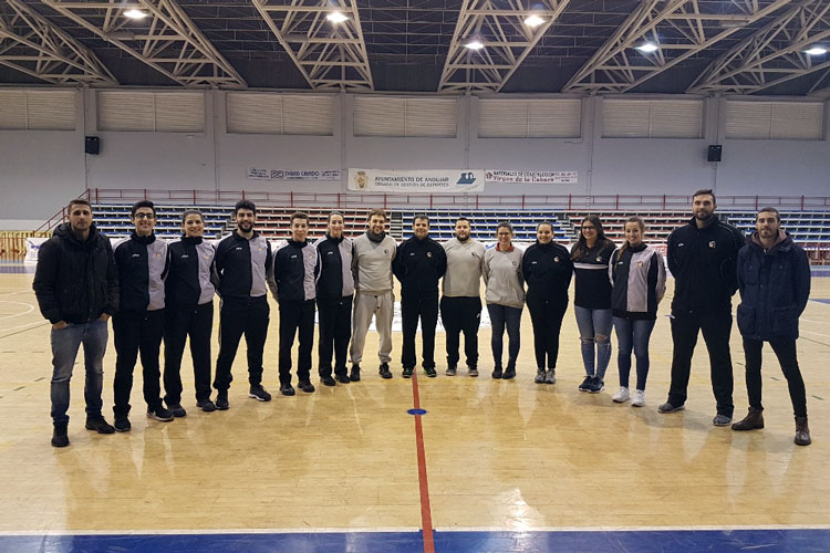 Andújar acoge una Jornada de tecnificación arbitral de baloncesto durante su Trofeo de la Constitución