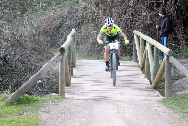 Carrasco vence en la Vuelta a Córdoba BTT