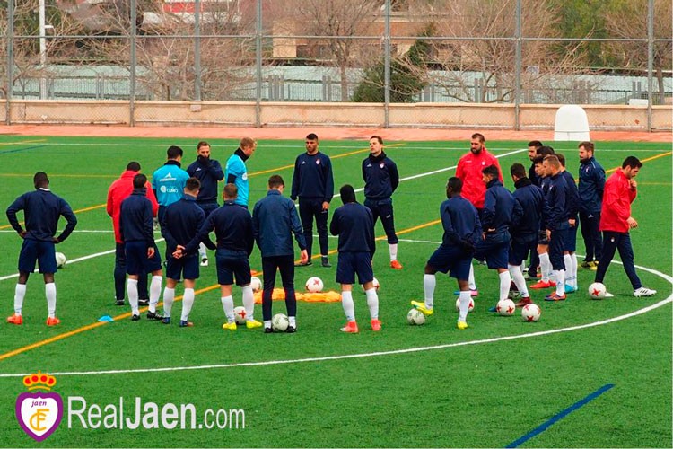 El Real Jaén quiere resarcirse del tropezón en Torremolinos