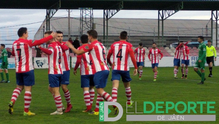 El Torredonjimeno frena la racha de victorias del Atlético Mancha Real