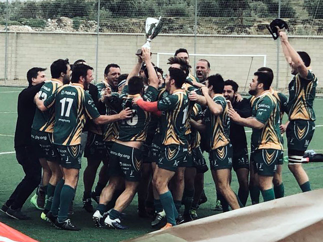 El Jaén Rugby recibió la Copa de campeones de Andalucía