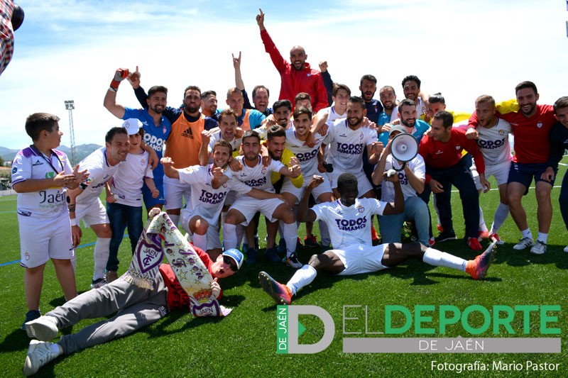 El Real Jaén se clasifica tercero para el playoff tras el empate en Huétor Vega