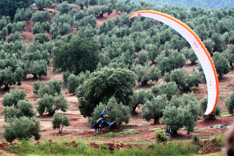 El FIA ‘El Yelmo’ finaliza tras tres intensos días de exhibiciones aéreas y actividades en la Sierra de Segura