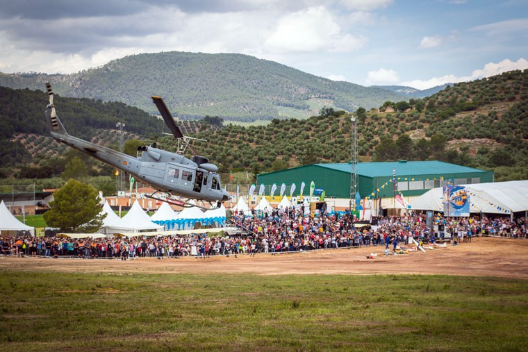 El Festival Internacional del Aire reúne a miles de personas en su segunda jornada