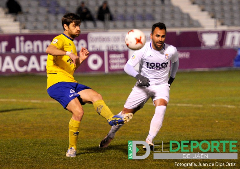 Javi Pérez firma por el Real Jaén