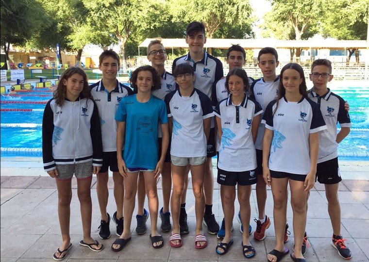 Ocho medallas para el CN Santo Reino y cuatro para el CN Linares en el Campeonato de Andalucía de natación Alevín