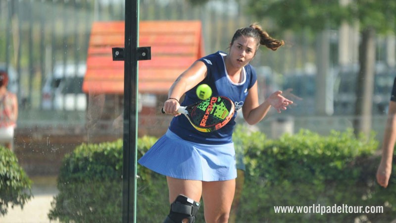 Laura Martínez, a un partido del cuadro final del Valencia Master de World Padel Tour