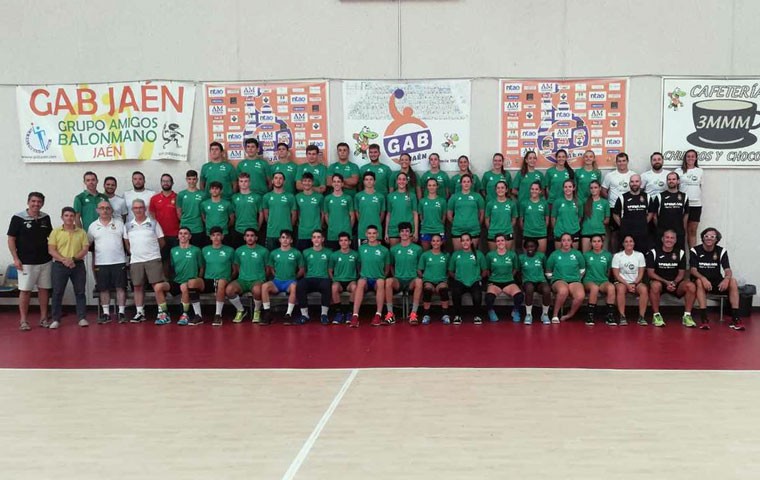 Amplia participación en las jornadas de tecnificación de balonmano en Jaén
