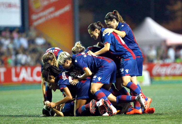 Un golazo de María Alharilla proclama al Levante UD campeón del COTIF femenino