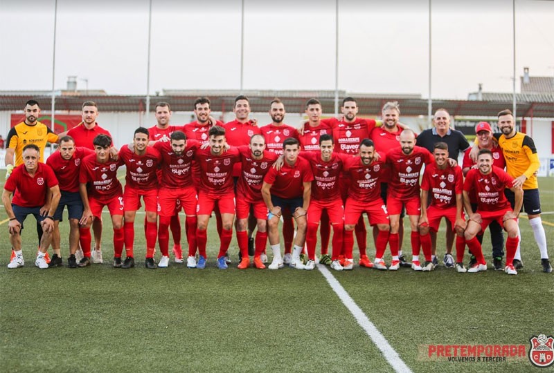 El CD Torreperogil se presenta ante su afición con triunfo ante el Quesada CD