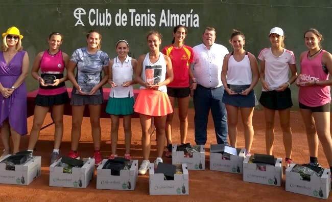 La tenista Natalia Collado vence en Almería, el club Fuente del Rey se impone en Rubí