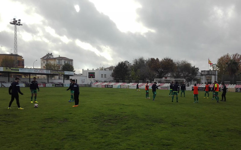 Torredonjimeno y Vélez firman un empate que no beneficia a ningún equipo