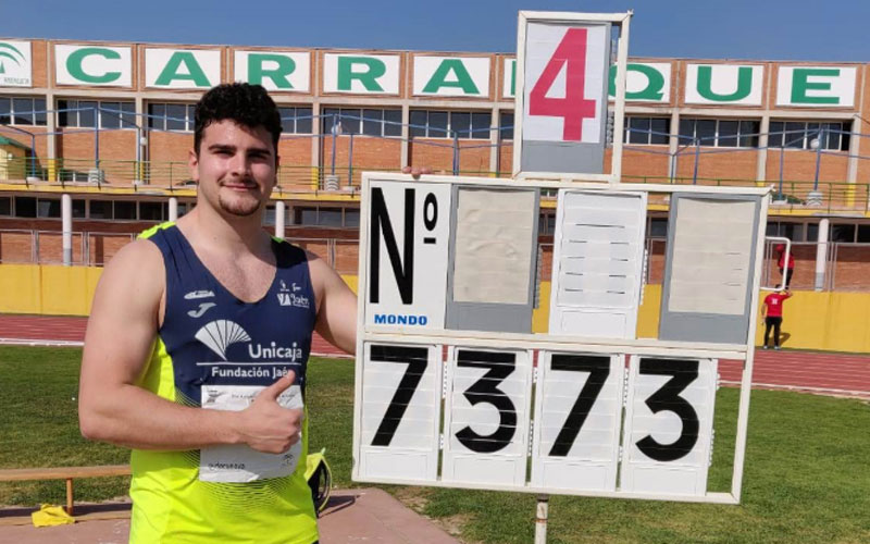 Alberto González, campeón regional y nuevo récord andaluz de lanzamiento de martillo