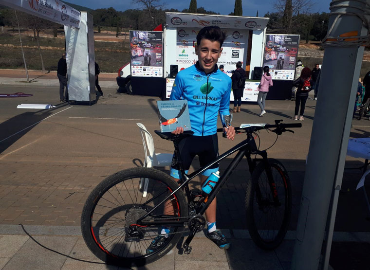 El jiennense Luis López logra el tercer puesto en la Vuelta a Córdoba BTT Kids