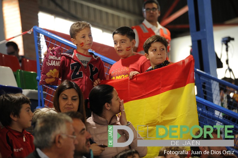 La afición en Baeza (España – Portugal)