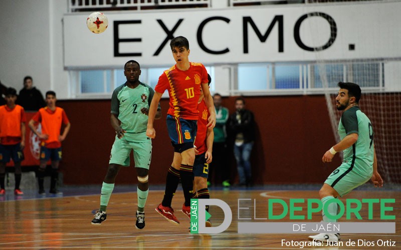 Antonio Pérez brilla con España sub-19 en la derrota frente a Portugal