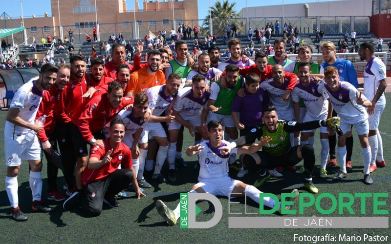 El Real Jaén alarga su dinámica positiva con un sólido triunfo ante el Poli Almería