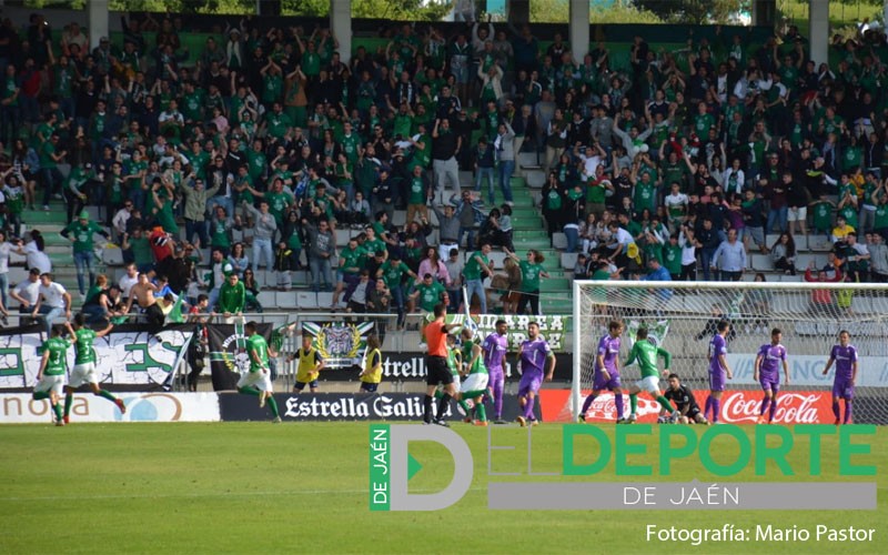 Las paradas de De la Calzada no impiden la derrota del Real Jaén