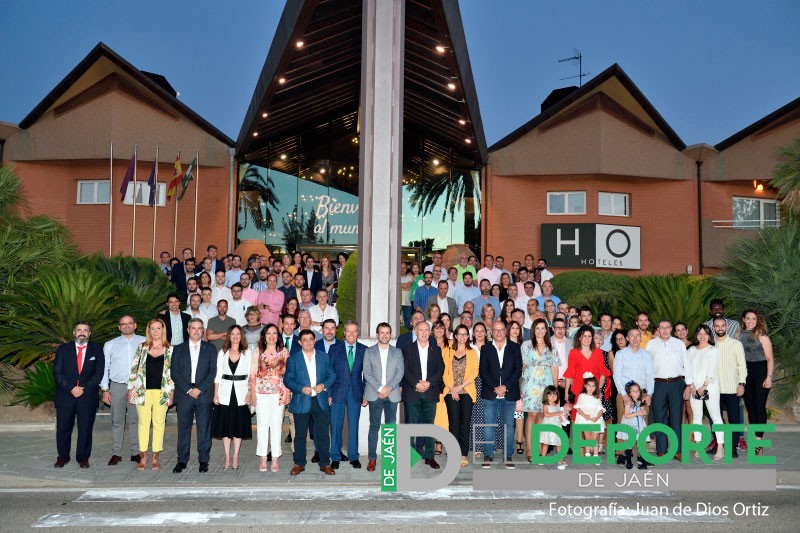 El Jaén FS concluyó la temporada con una cena en el Hotel HO