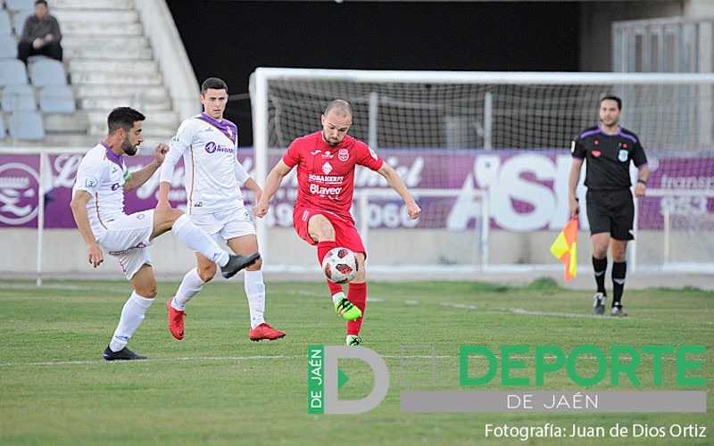 Miguel Navas continuará una temporada más en las filas del CD Torreperogil