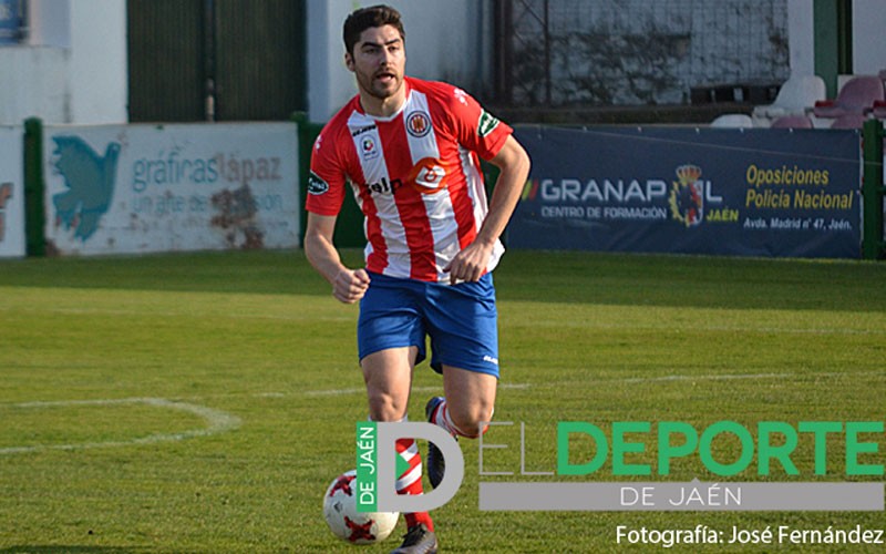 La UDC Torredonjimeno renueva a Álvaro Lozano y sube a Paquillo al primer equipo