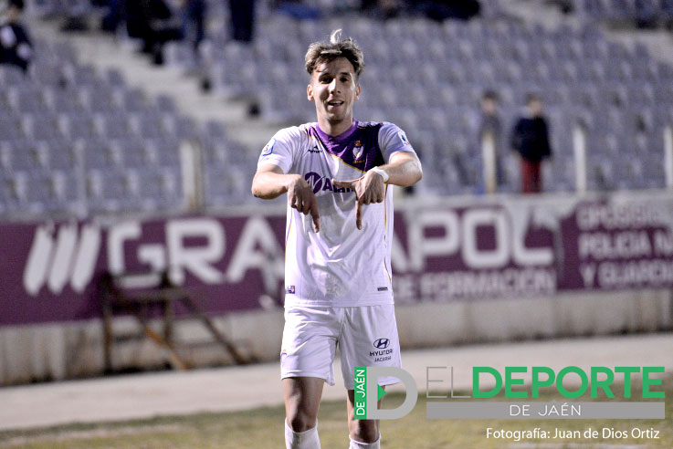 Jorge Vela es renovado por el Real Jaén