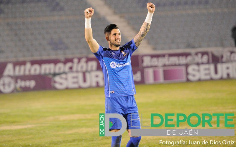 Ángel De la Calzada seguirá defendiendo la portería del Real Jaén