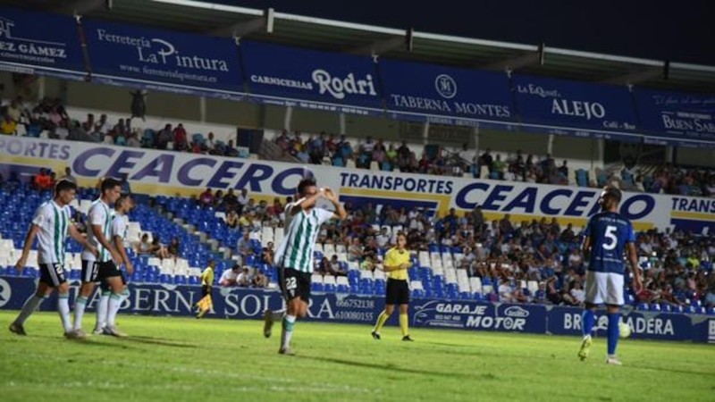 El Linares Deportivo despide la pretemporada con una derrota ante el Córdoba CF