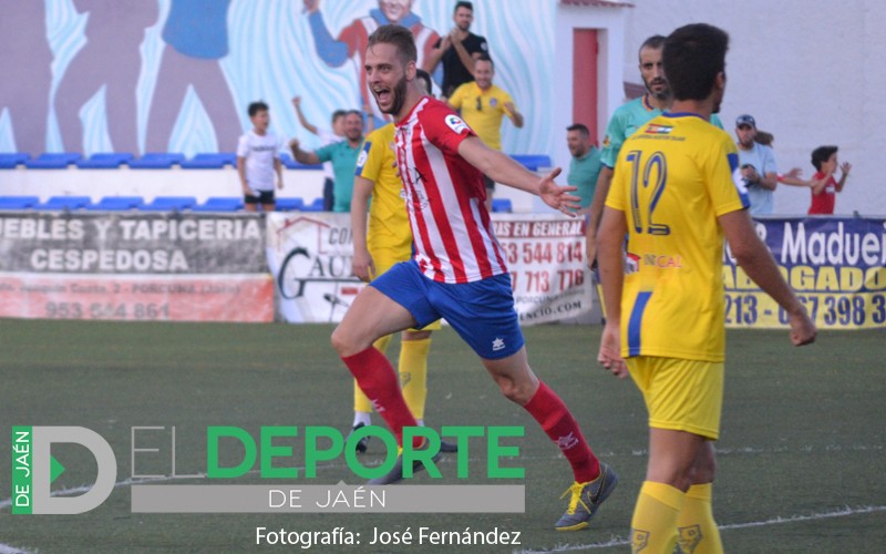 Contundente triunfo del Atlético Porcuna en su debut en Tercera