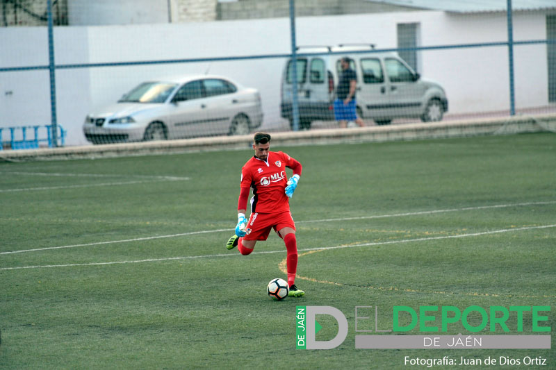 Samu Urbano renueva una temporada más con el Linares Deportivo