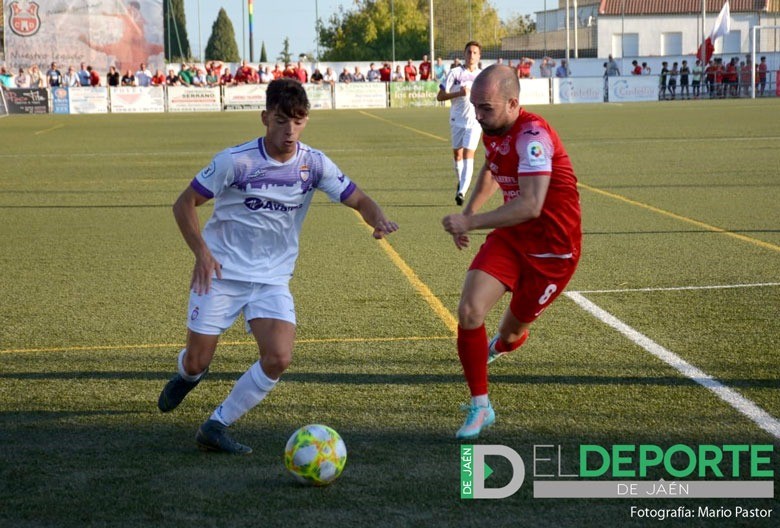 Torreperogil y Real Jaén firman tablas en el Abdón Martínez Fariñas