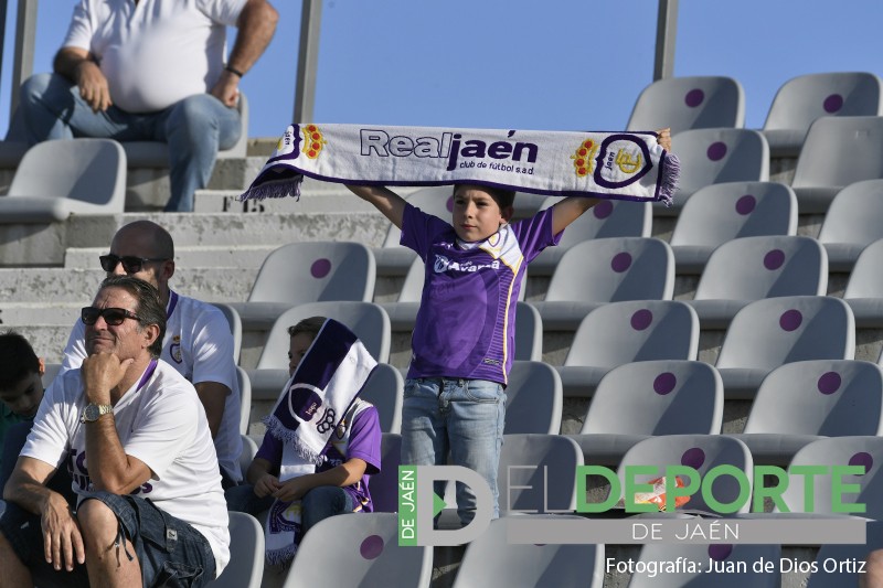 La afición en La Victoria (Real Jaén – Vélez CF)