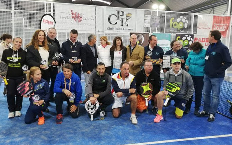 Gran nivel de pádel en el I Internacional de Veteranos de Linares