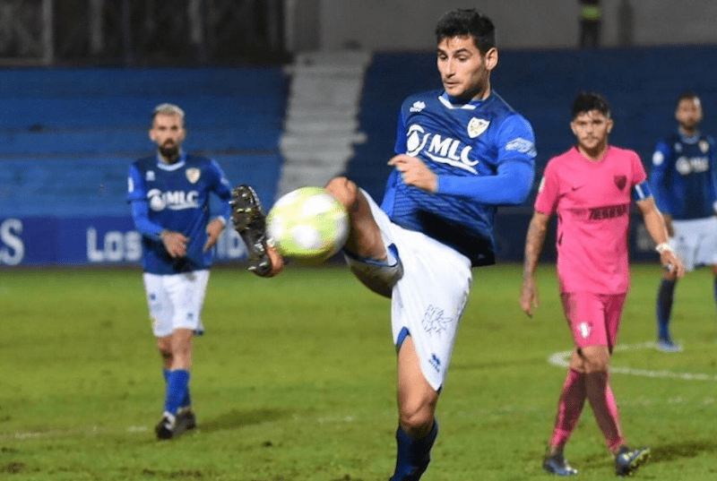 Un solitario gol de Alan da la victoria al Linares contra el Atlético Malagueño