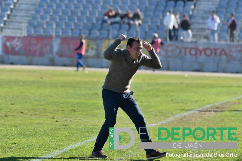 Alberto González sale del Real Jaén y llega ‘Puskas’ a la dirección deportiva