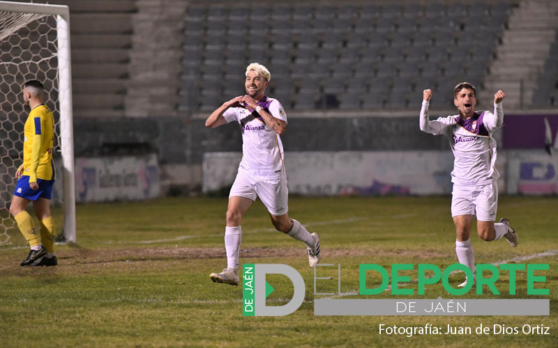 Sosa da una sufrida victoria al Real Jaén frente al Huétor Tájar