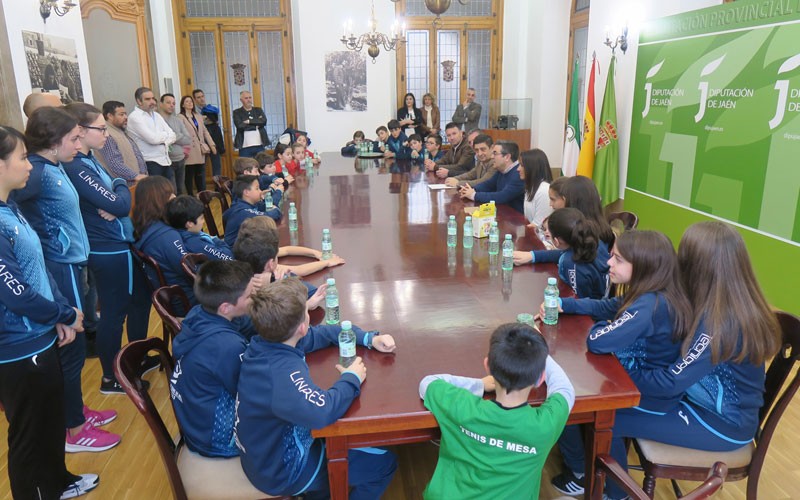 Visita institucional del RCTM Linares antes del Campeonato de España