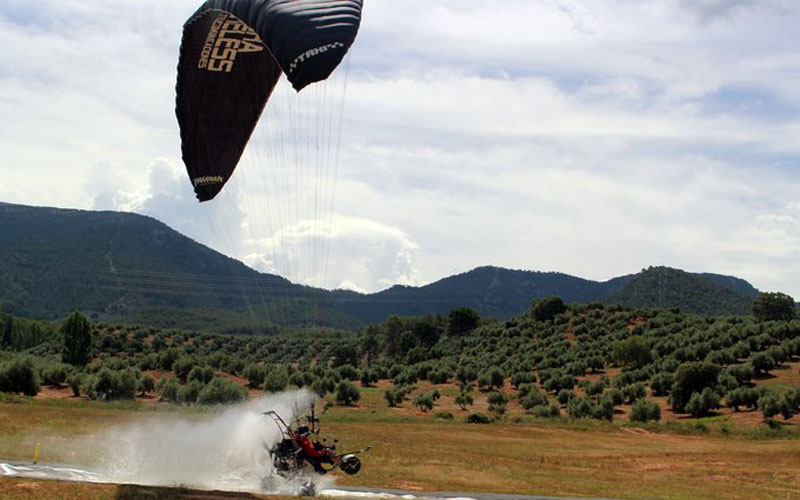 El Freestyle paramotor volverá a ser protagonista en el FIA El Yelmo