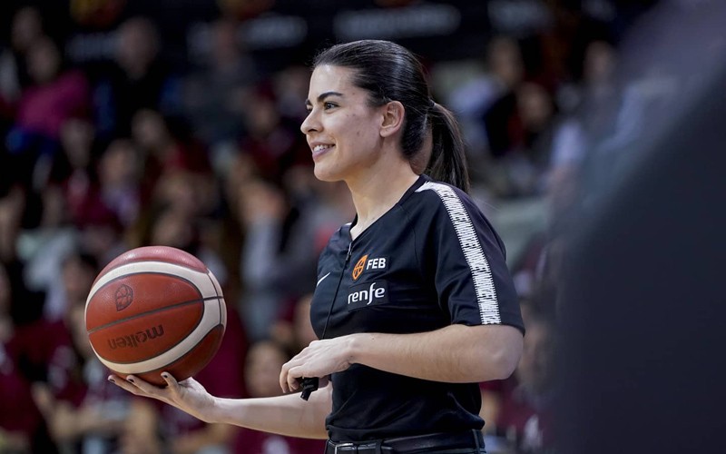 Mª Ángeles García: «La Copa de la Reina es lo más bonito que he vivido en el arbitraje»