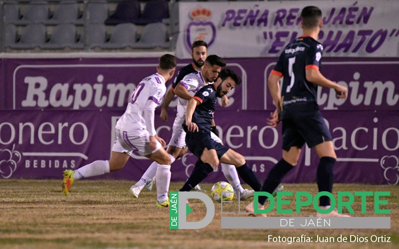 Francis Martos seguirá jugando en la UDC Torredonjimeno