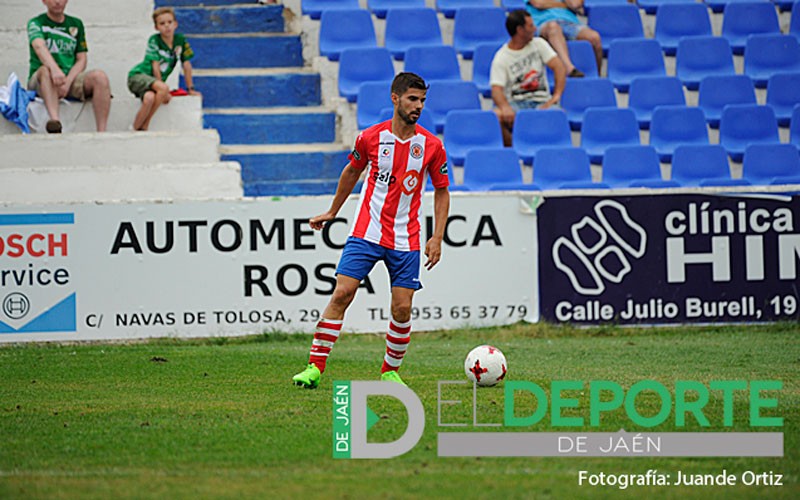 david rus en un partido con el torredonjimeno