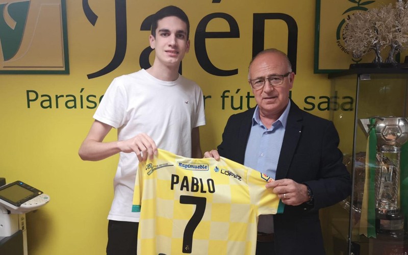 Pablo Ordóñez renueva con el Jaén FS y jugará cedido en Mengíbar