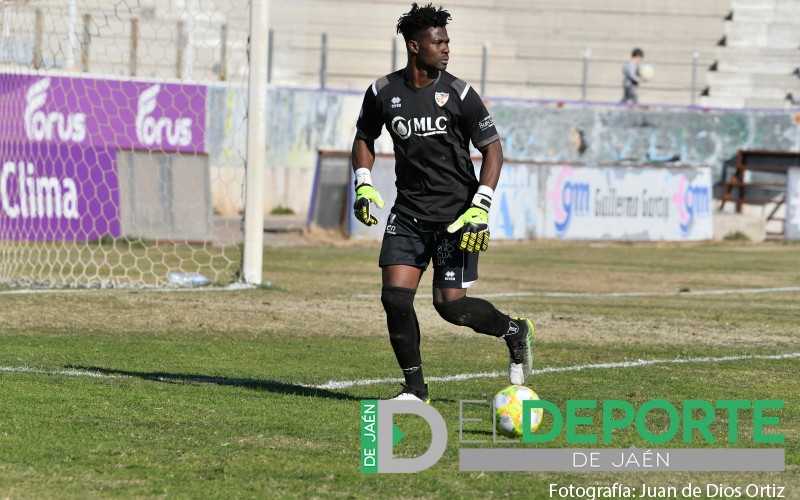 El Real Jaén anuncia el fichaje de Razak, ex del Linares Deportivo