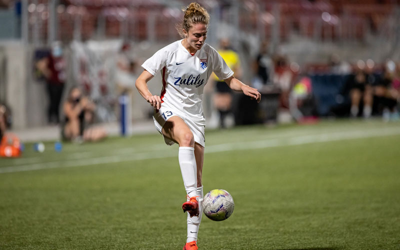 Celia Jiménez se despide de OL Reign y firma por Orlando Pride