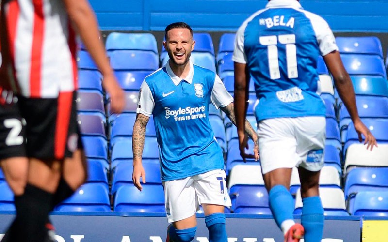 Debut y primera asistencia de Iván Sánchez con el Birmingham City