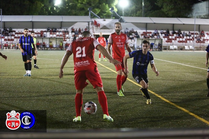 El Torreperogil inicia la pretemporada con una victoria