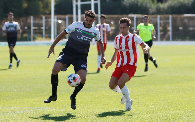 Aplazado el Mancha Real – Almería B por positivos en el filial almeriense