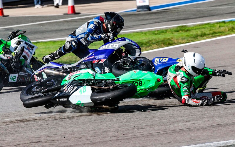 La mala fortuna se ceba con Ángel Heredia y Jesús Torres en el Circuito de Jerez