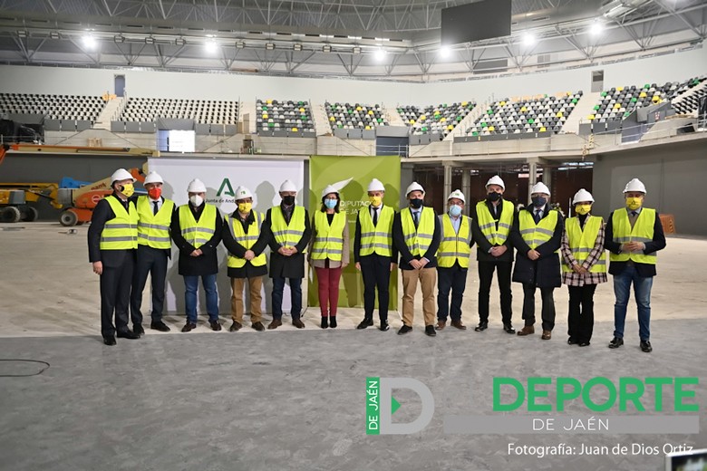 Rubiales visita el Olivo Arena: «Jaén merece ser uno de los ejes vertebradores del fútbol sala en España»